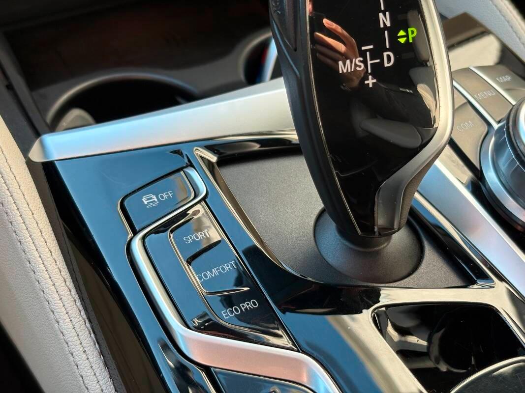 BMW Serie 5 Touring 530d Touring mhev 48V xdrive Msport auto