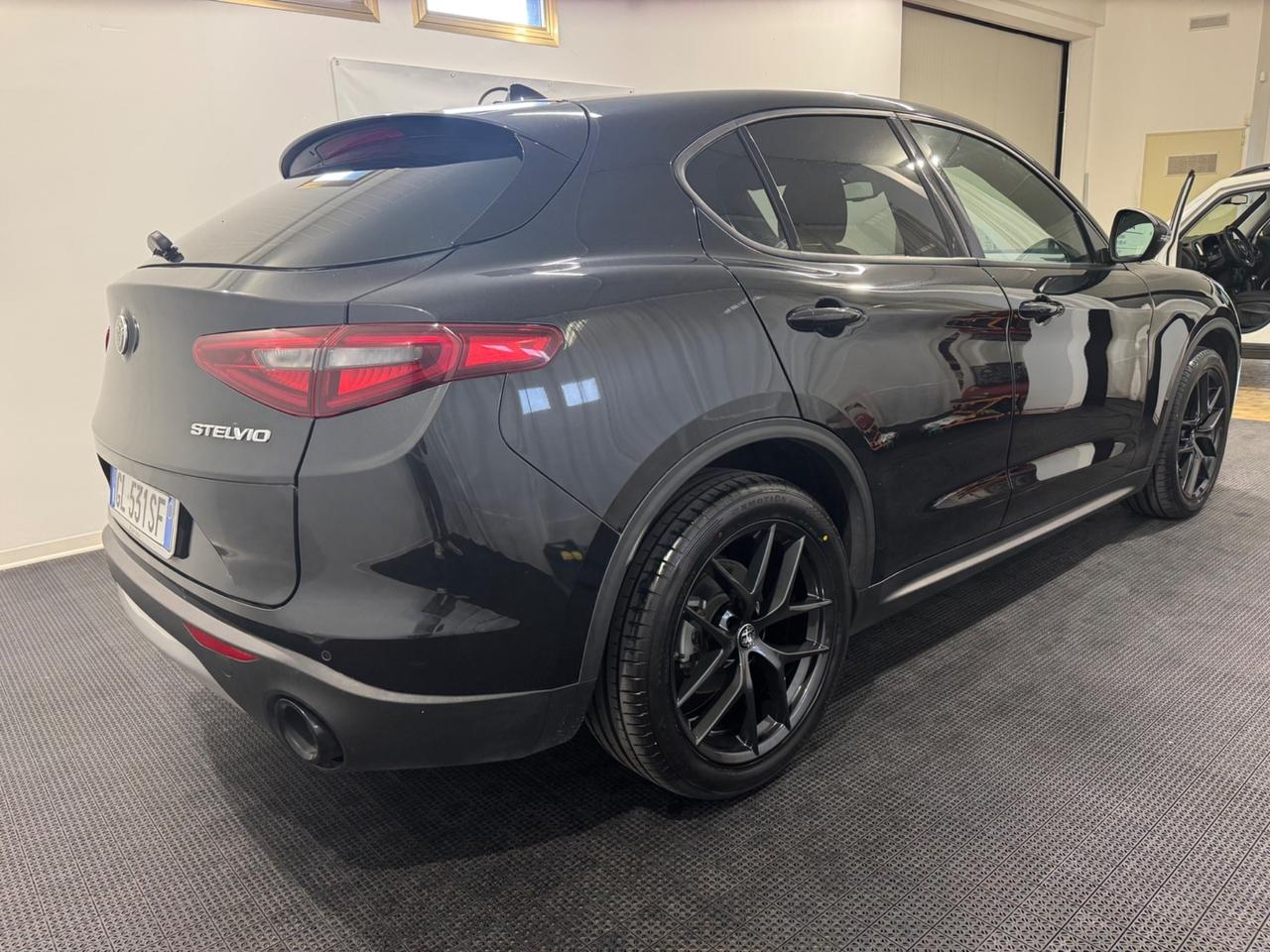 Alfa Romeo Stelvio 2.2 Turbodiesel 190 CV AT8 Q4 Sprint