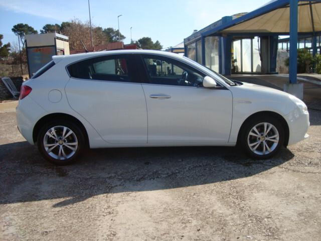 Alfa Romeo Giulietta 1.4 Benzina/GPL ''adatta per neopatentati''