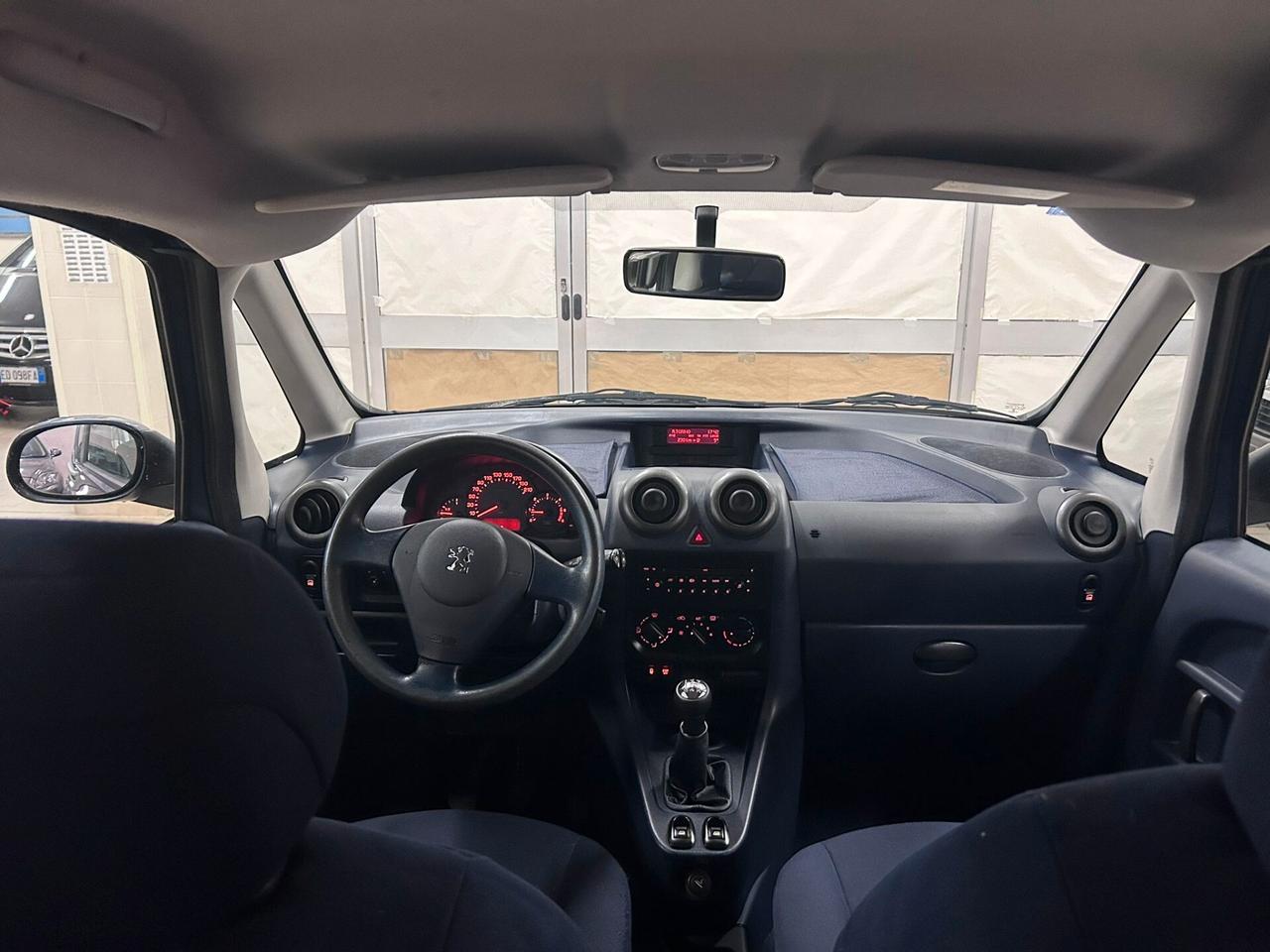 Peugeot 1007 1.4 HDi Happy