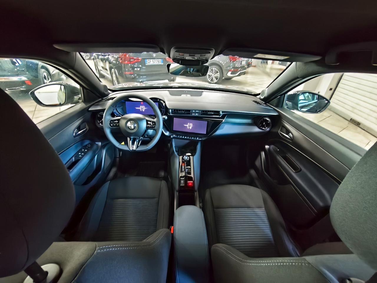 Alfa Romeo Junior 1.2 136 CV Hybrid eDCT6