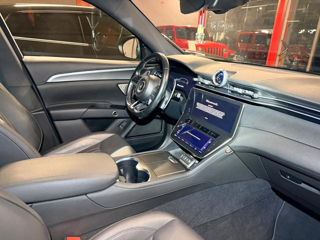 Maserati Grecale MHEV 300 CV AWD GT TETTO ELETTRICO