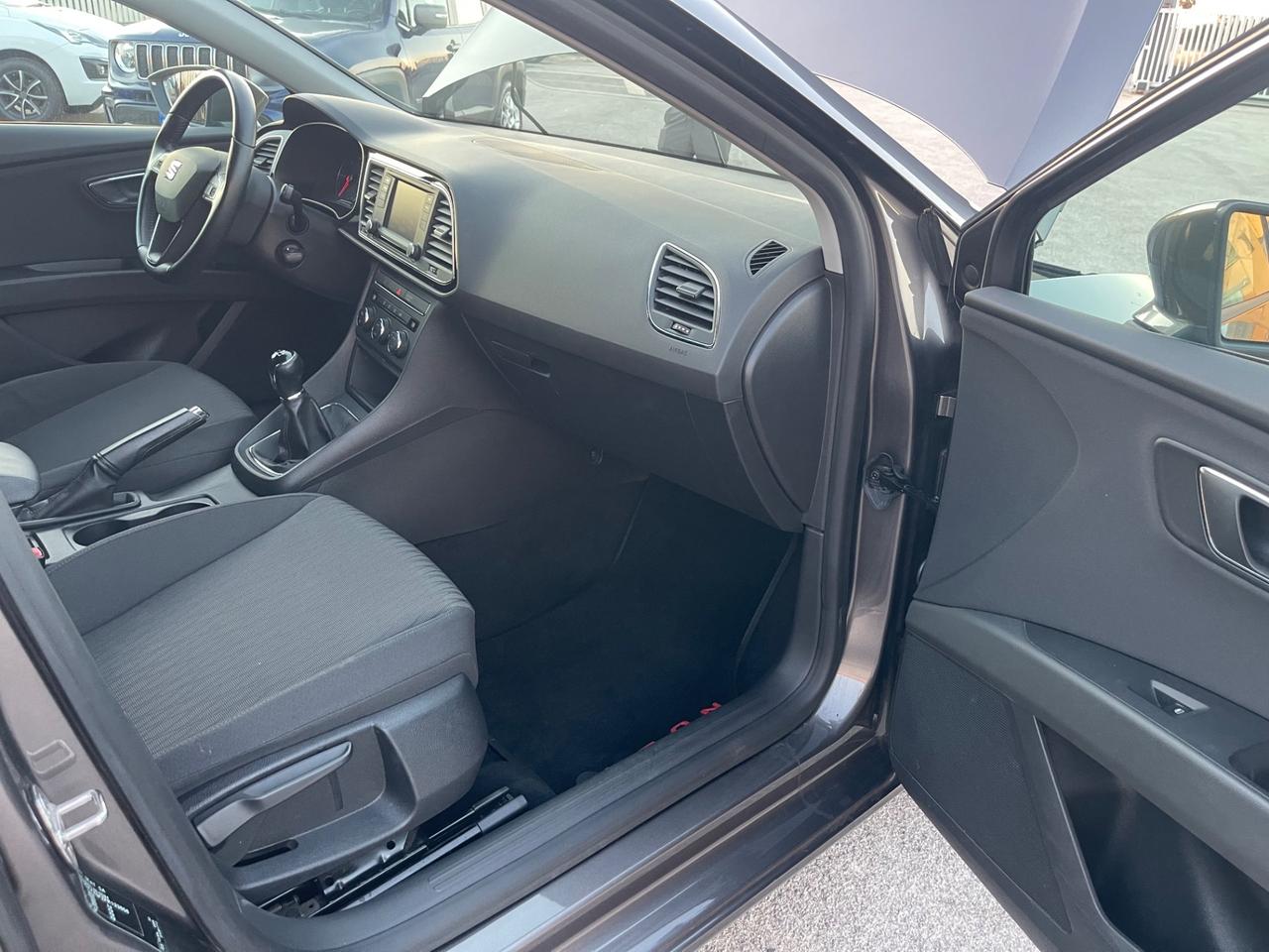 SEAT LEON 1.6 TDI 105CV BERLINA FULL NAVI MY15
