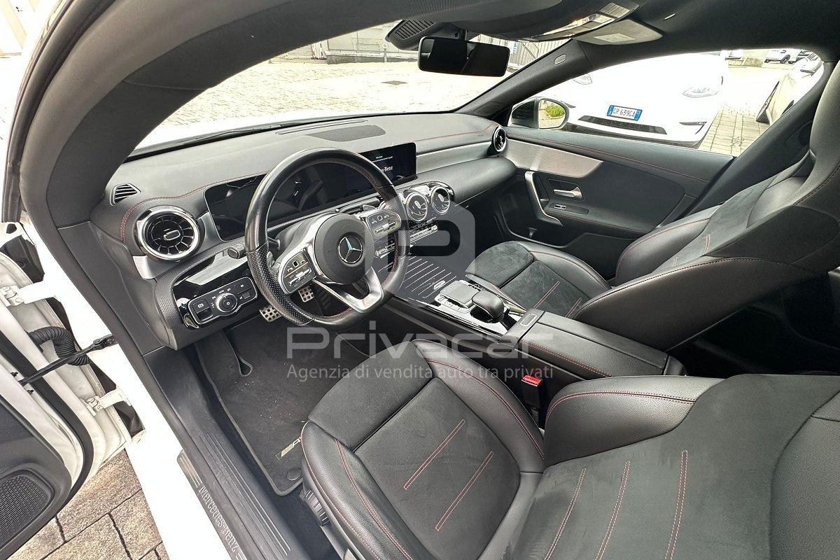 MERCEDES CLA 200 Automatic Premium