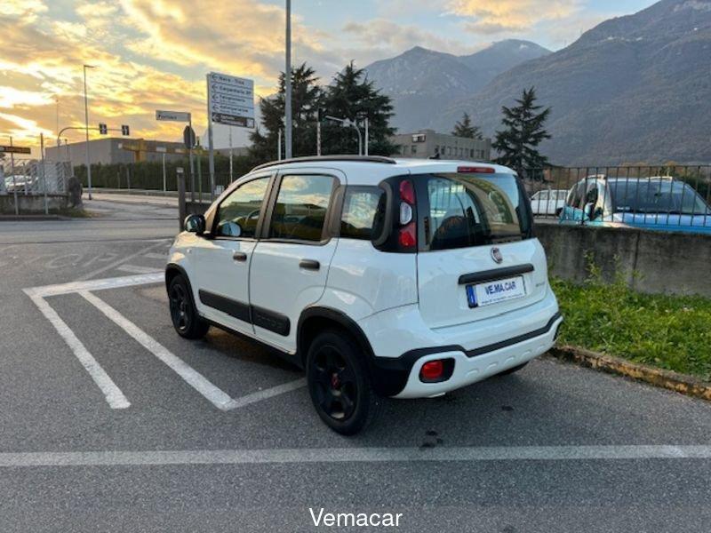 FIAT Panda 1.0 FireFly S&S Hybrid City Cross