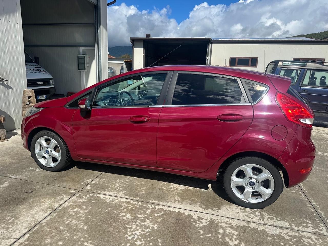 Ford Fiesta 1.4 TDCi 5p. Titanium