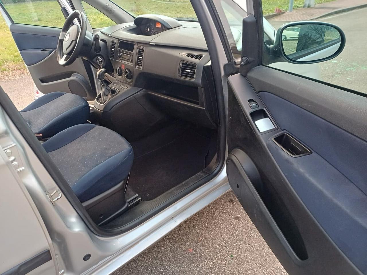 Fiat Idea 1.4 BlackEnergy GPL