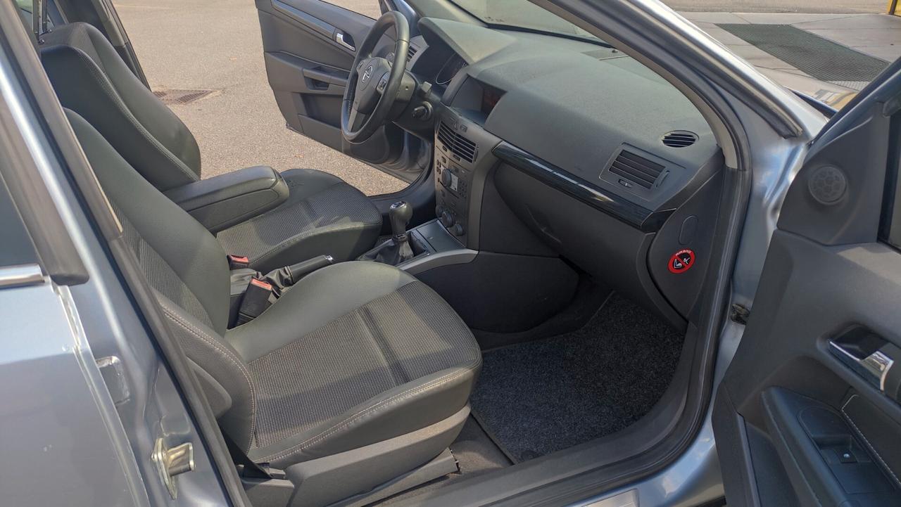 Opel Astra 1.6 Benz Twinport NEOPATENTATI - 2006