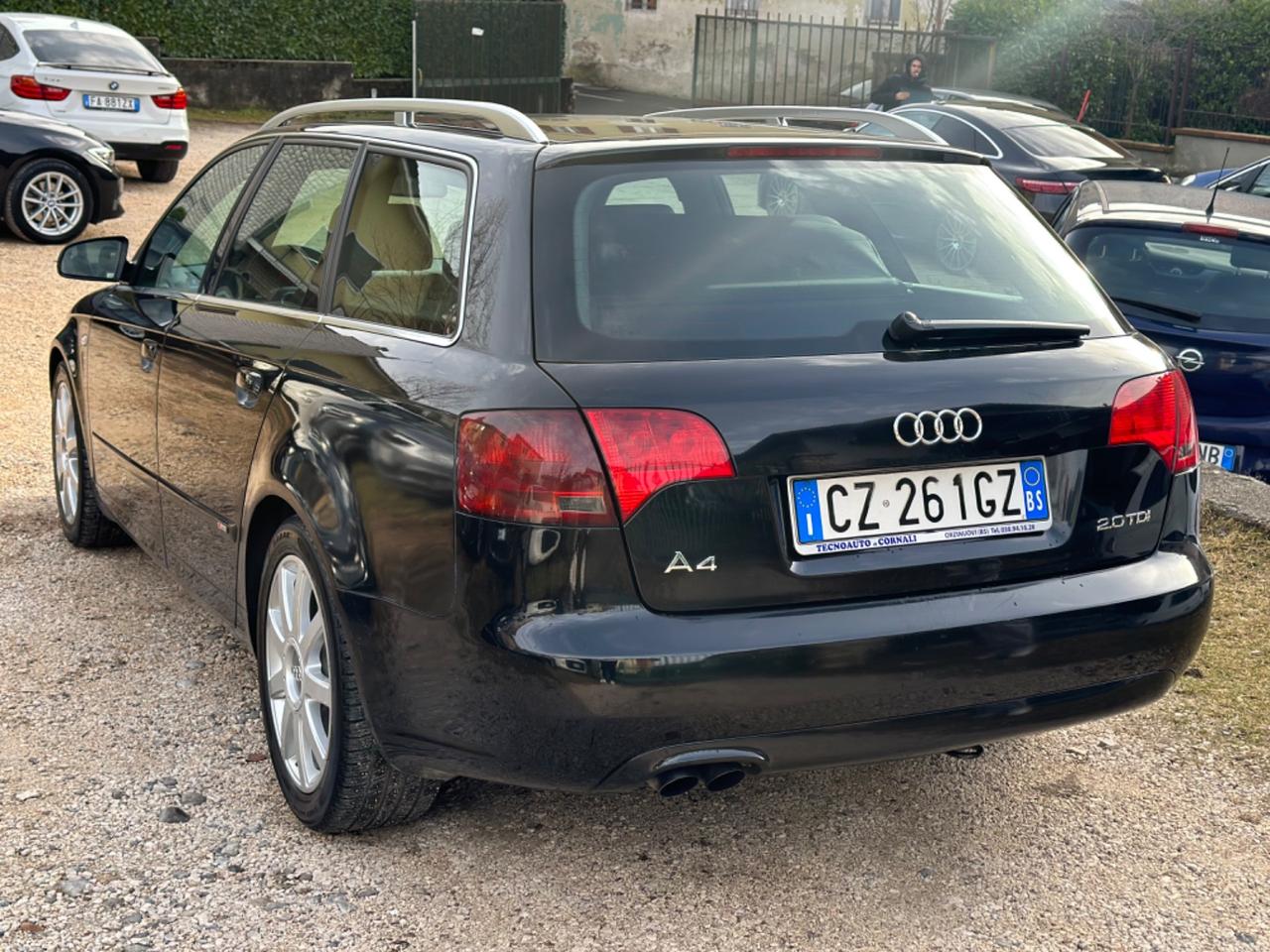 Audi A4 2.0 16V TDI AVANT SLINE KMCERT UNICOPR