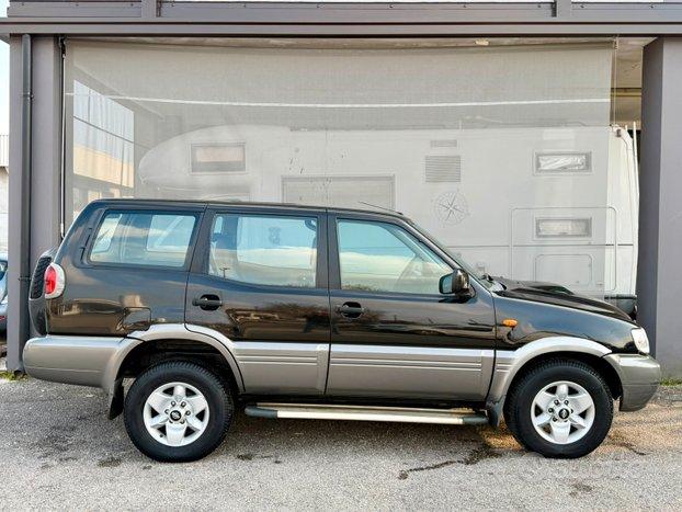 NISSAN TERRANO II