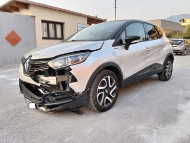 Renault Captur 1.5 DCI 90cv Hypnotic 2017 Sinistrata