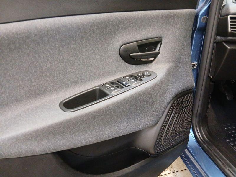 Lancia Ypsilon 1.0 firefly hybrid Silver Plus s&s 70cv