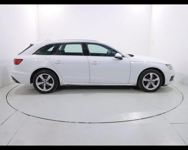 AUDI A4 Avant 35 TDI/163 CV S tronic