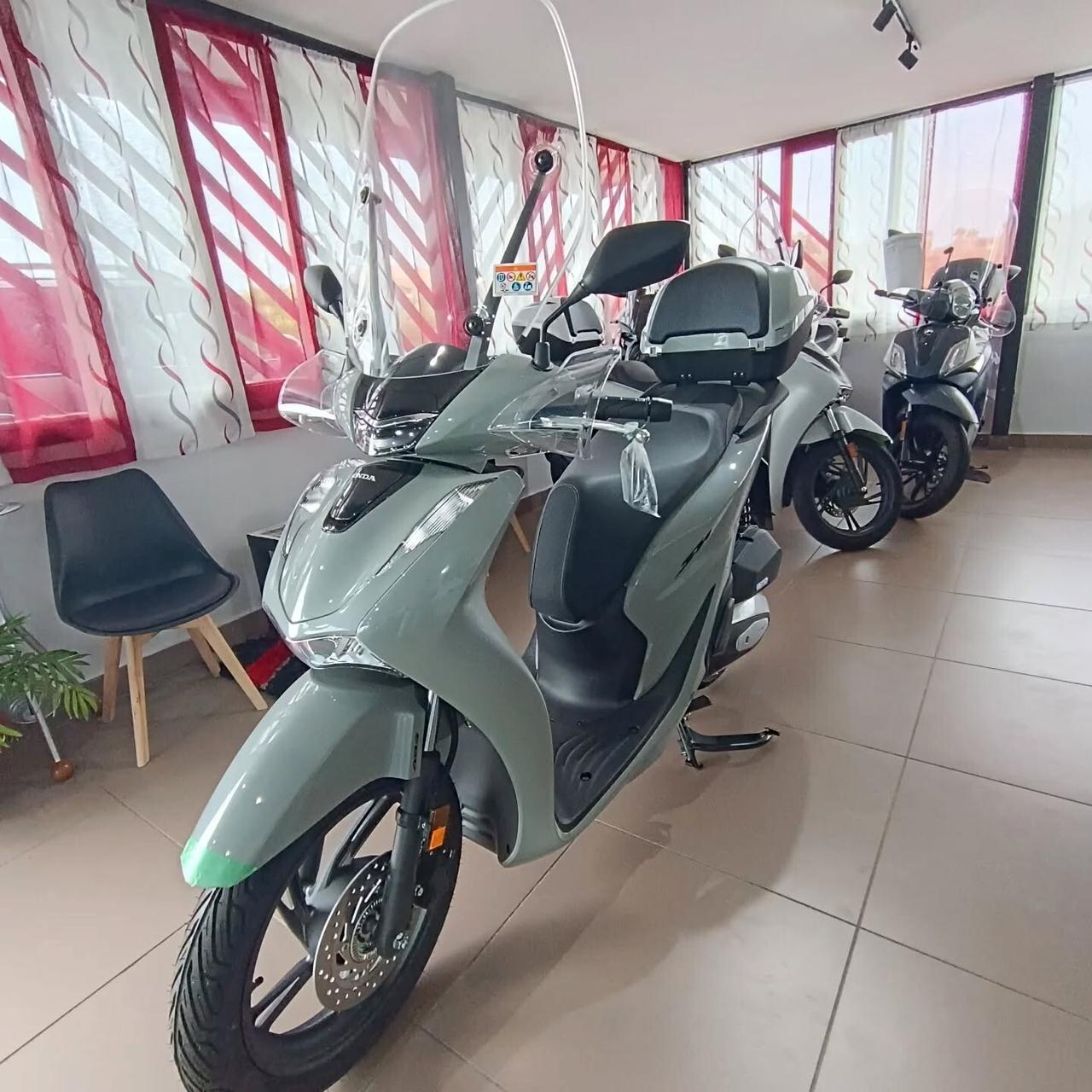 Honda SH 125 Falcon Grey NUOVI PRONTA CONSEGNA
