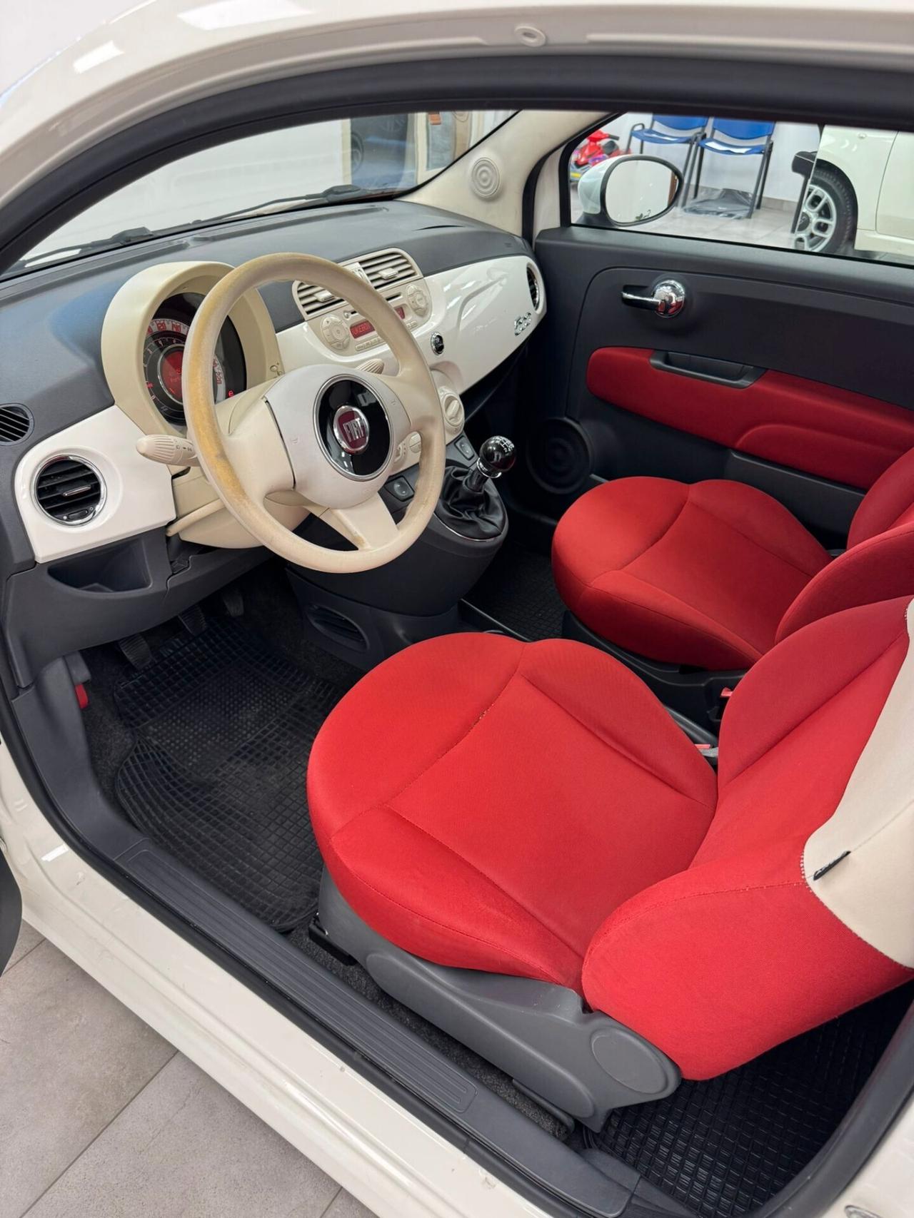 FIAT 500 LOUNGE 1.2 BENZINA 2011