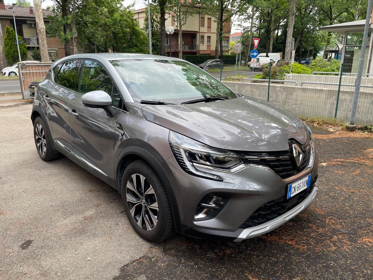 Renault Captur 90cv techno