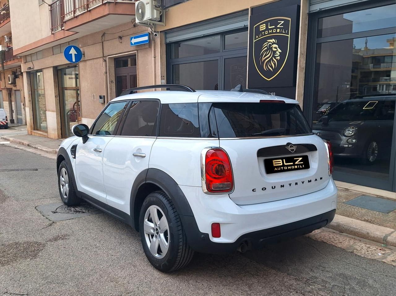 Mini Cooper Countryman 1.5 One D Hype