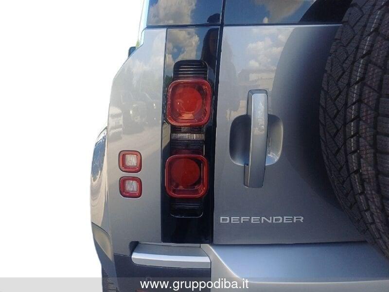 Land Rover Defender VII 2020 110 Diesel 110 3.0d i6 mhev SE awd 250cv auto