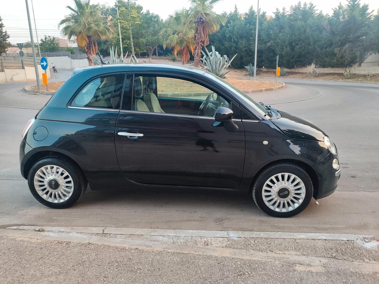 Fiat 500 1.2 Benz. Lounge TETTO PANORAMICO.
