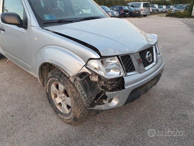 Nissan Navara (D40) 2.5 dCi 171CV 4WD Cabina Doppia SE