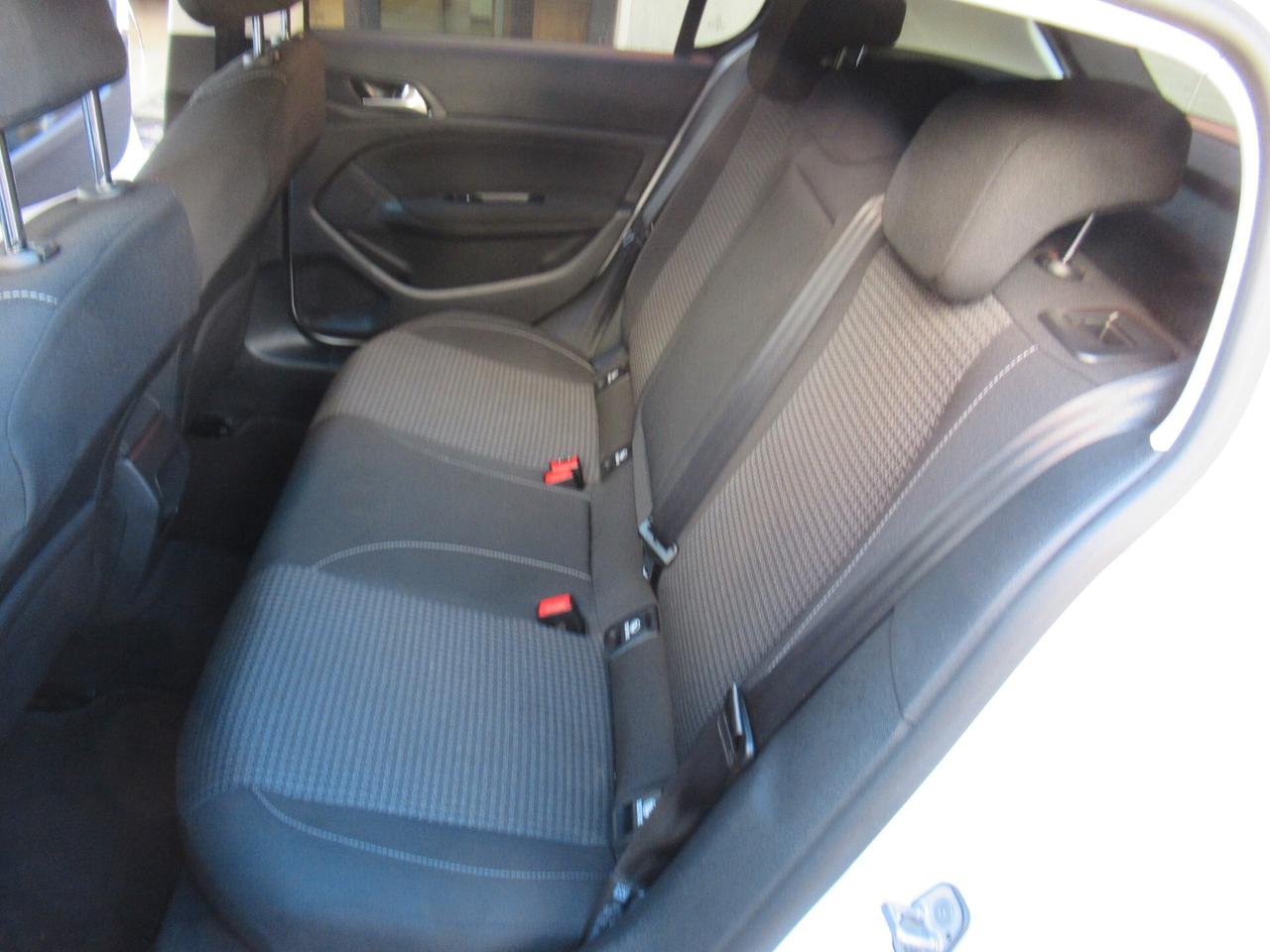 Peugeot 308 BlueHDi 130 S&S Business