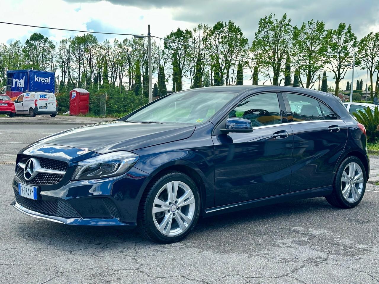 Mercedes-benz A 180 A 160 d Automatic Premium COME NUOVA