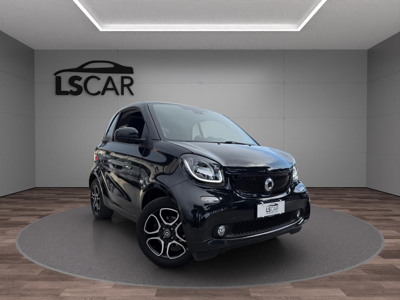 Smart fortwo coupe 0.9 Turbo Prime 90cv - Unipro - Promo Finanziamento - Schermo Touch - Bracciolo - Tetto panoramico - Sedili in pelle riscaldabili