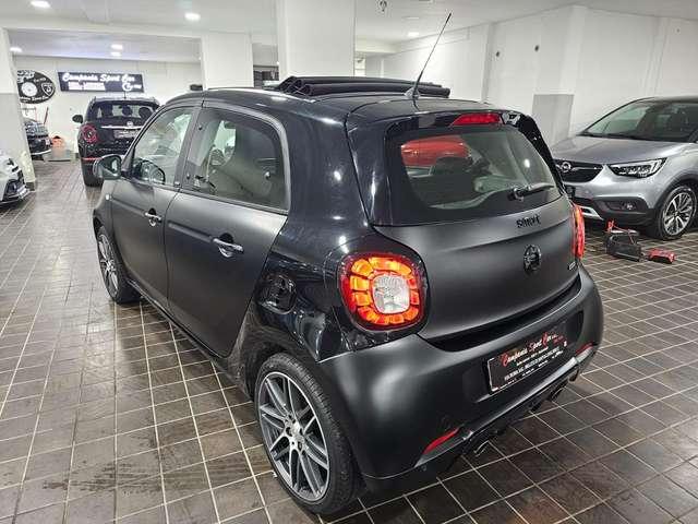 smart forFour BRABUS EXCLUSIVE JBL 0.9 BENZ 109CV TWINAMIC