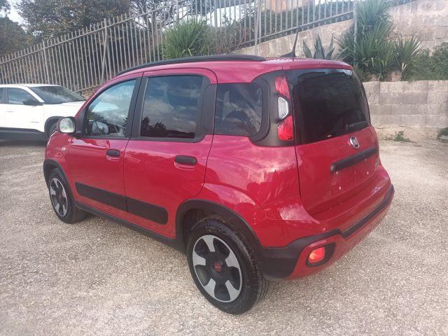 FIAT Panda 1000 HYBRID CROSS 70CV CARPLAY CLIMAUTO ITALIA