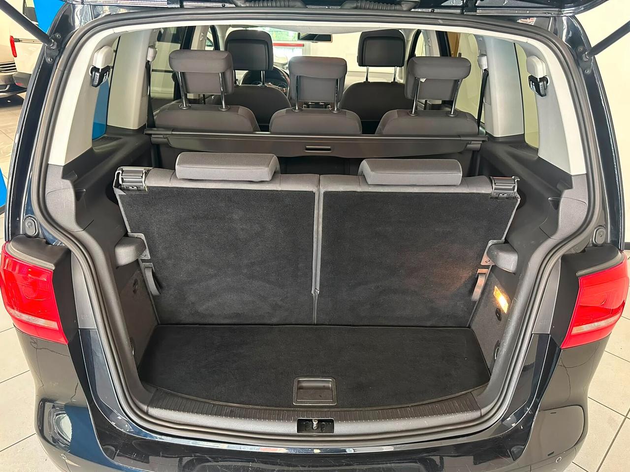 Volkswagen Touran Business 1.6 TDI DSG Comfortline