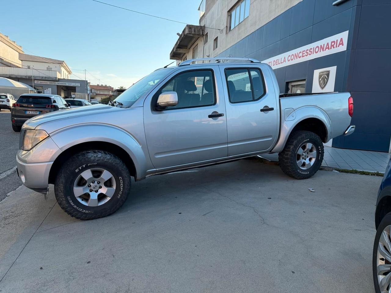 Nissan Navara 2.5 dCi 4 porte Double Cab Sport