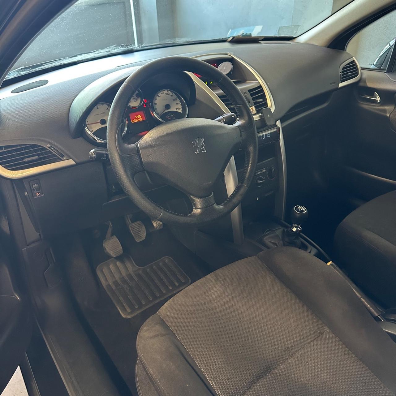 Peugeot 207 1.6 HDi 90CV 3p. XS