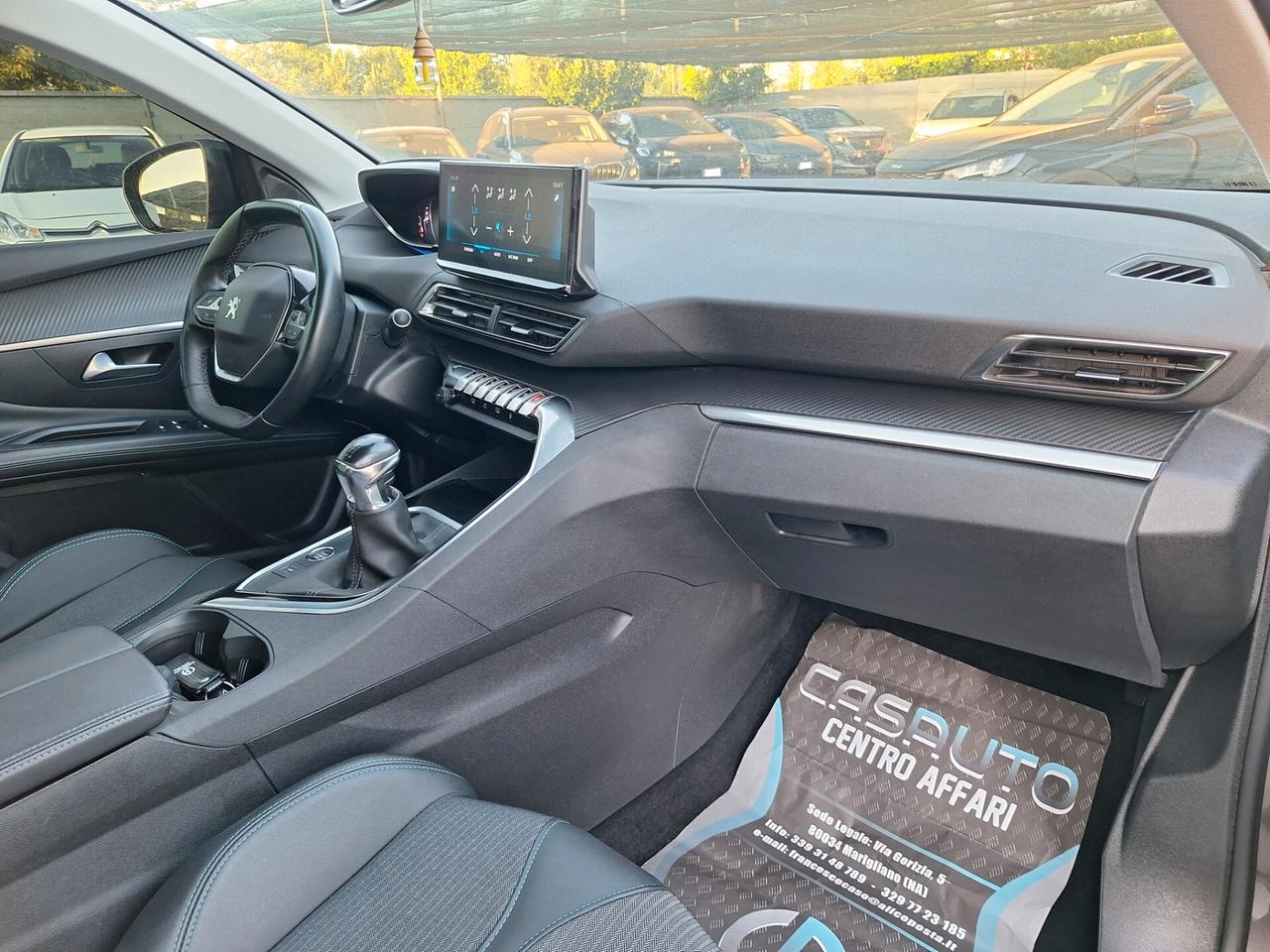 Peugeot 3008 ALLURE PACK 1.5 HDi 130cv NAV+RETROCAM. - 2022