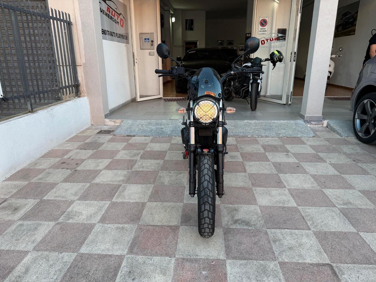 DUCATI SCRAMBLER 400