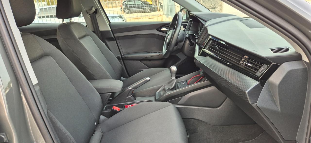 Audi A1 allstreet 30 TFSI Identity Contrast 110CV NEOPATENTATI