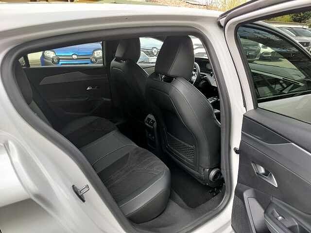 Peugeot 308 Plug-in Hybrid 225 e-EAT8 GT