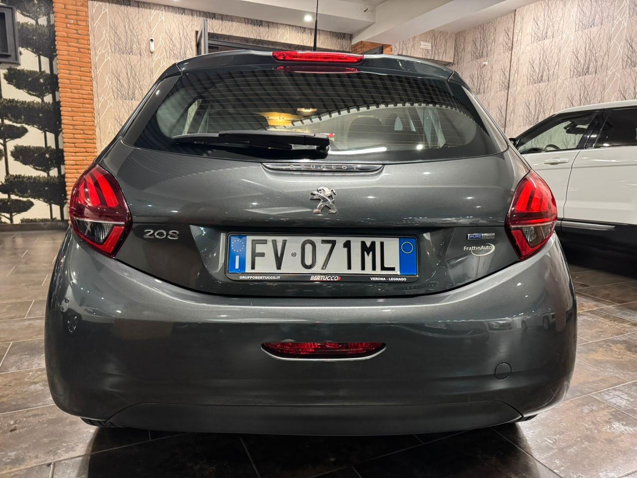Peugeot 208 PureTech 82 5 porte Allure