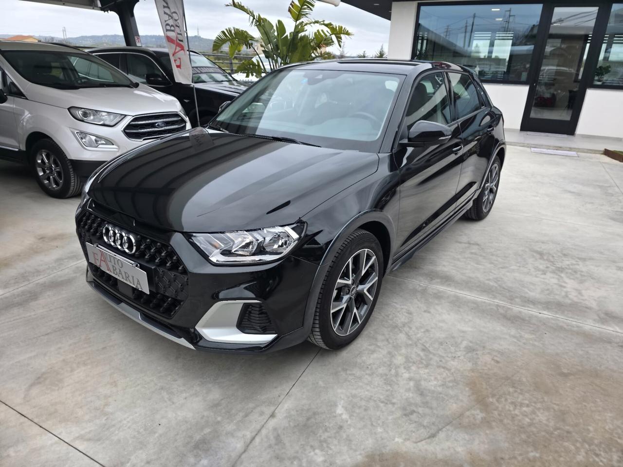 Audi A1 citycarver 35 TFSI Identity Contrast