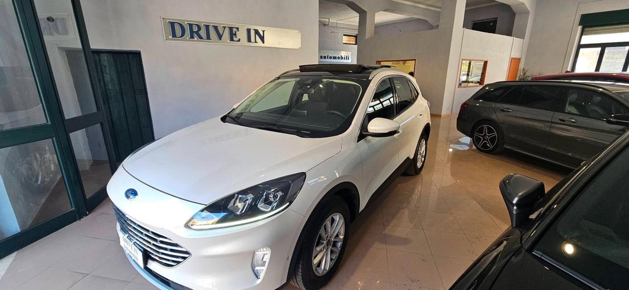 Ford Kuga 2.0 EcoBlue 150 CV aut. AWD Tetto panor. Aprib- Vern. Perla