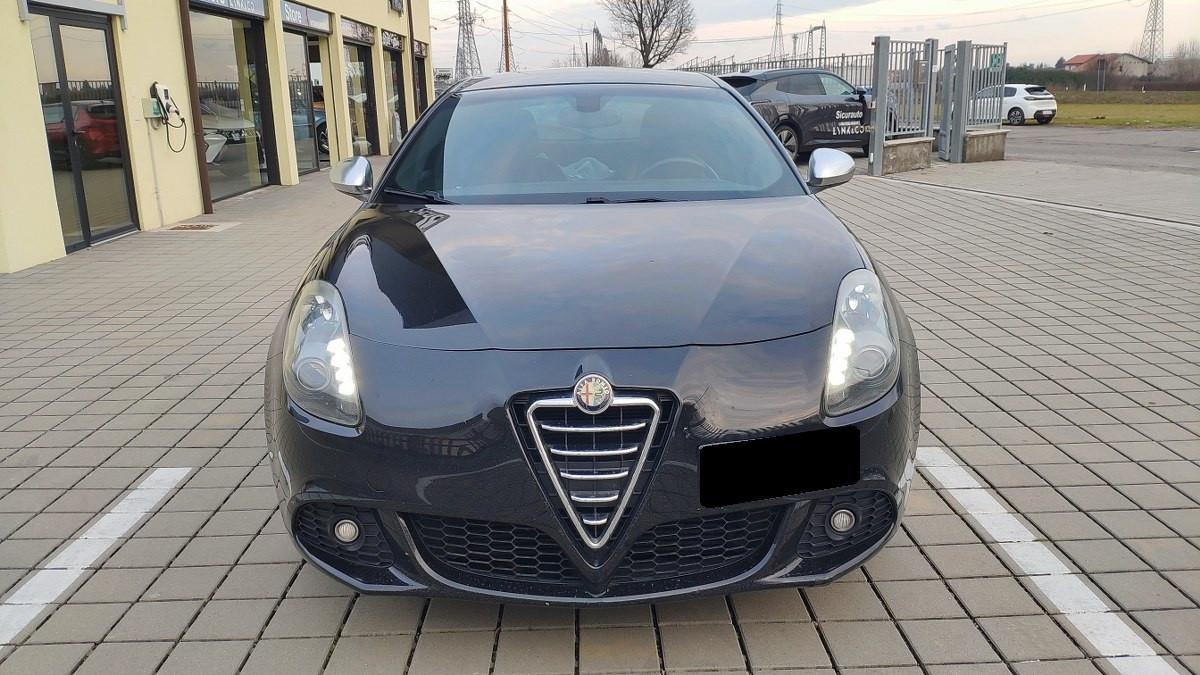 ALFA ROMEO Giulietta SOLO PER COMMERCIANTI AUTO SENZA GARANZIA