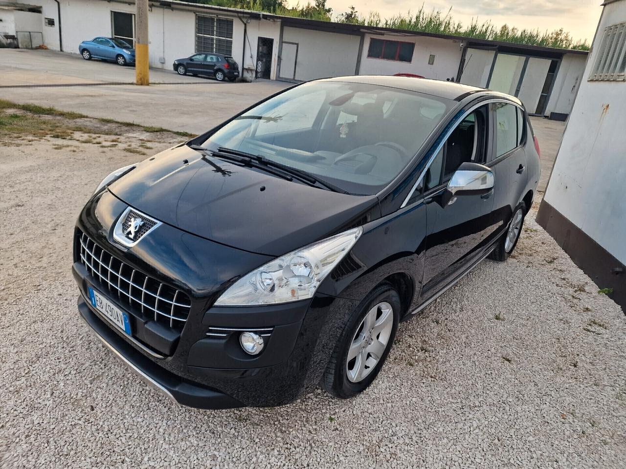 Peugeot 3008 2.0 HDi 150CV Business