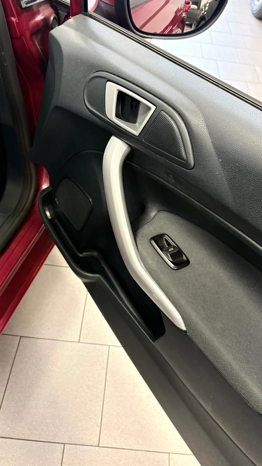 Ford Fiesta 1.2 82CV 3p. Titanium Bs.