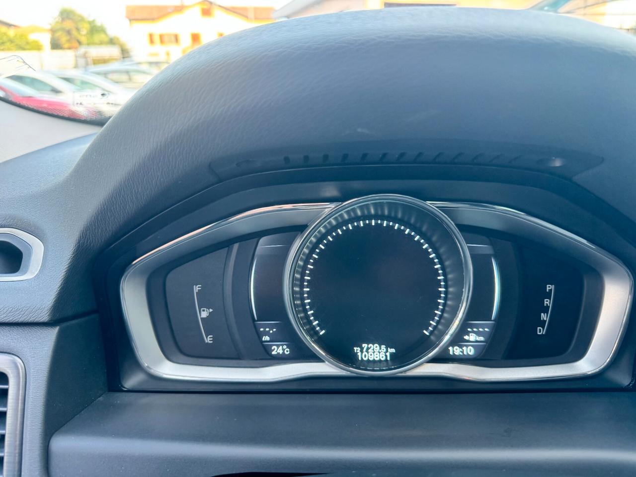 Volvo XC 70 XC70 D5 AWD Geartronic Momentum