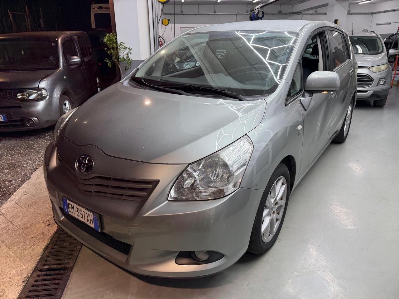 Toyota Verso 2.2 D-Cat 150 CV aut. Active 7 posti