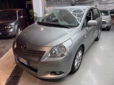 Toyota Verso 2.2 D-Cat 150 CV aut. Active 7 posti