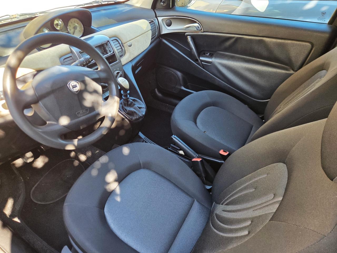 Lancia Ypsilon 1.2 Argento BEN TENUTA TAGLIANDATA