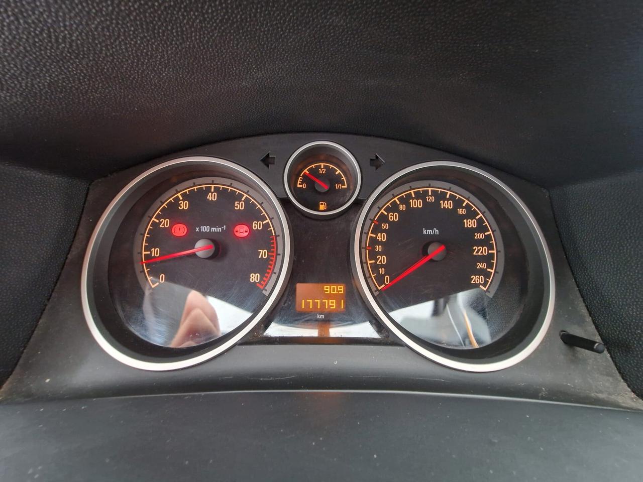 Opel Astra 1.4 16V Twinport 5 porte Club gpl