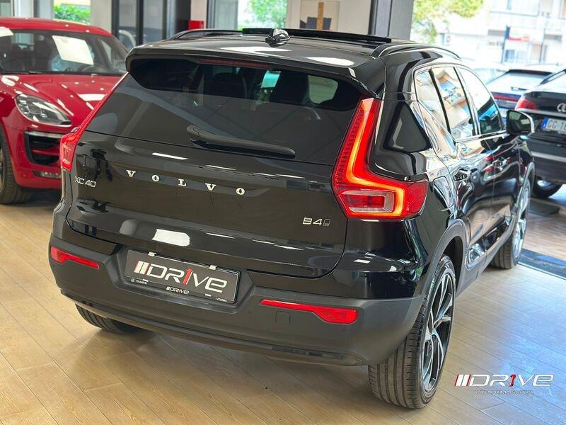 Volvo XC40 XC40 B4 AWD Geartronic R-design