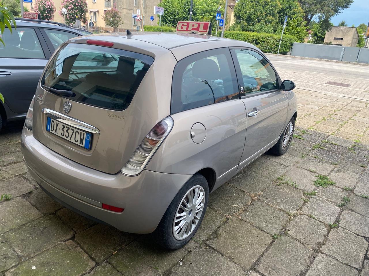 Lancia Ypsilon 1.4 Oro Ecochic GPL