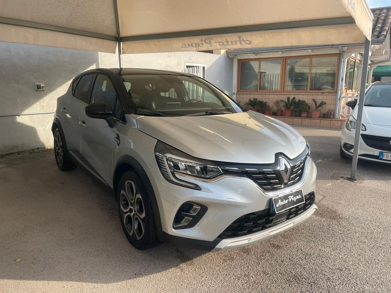 Renault Captur Full Hybrid E-Tech Intens